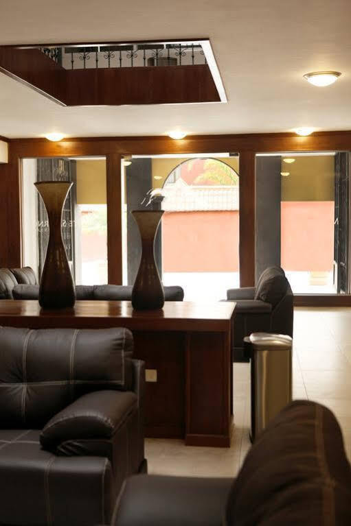 Monte Salerno Hotel & Suites มอนเตโมเรลอส ภายนอก รูปภาพ