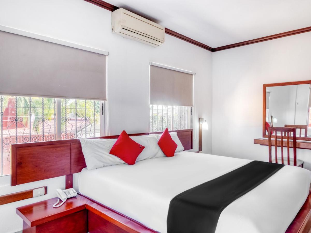 Monte Salerno Hotel & Suites มอนเตโมเรลอส ภายนอก รูปภาพ