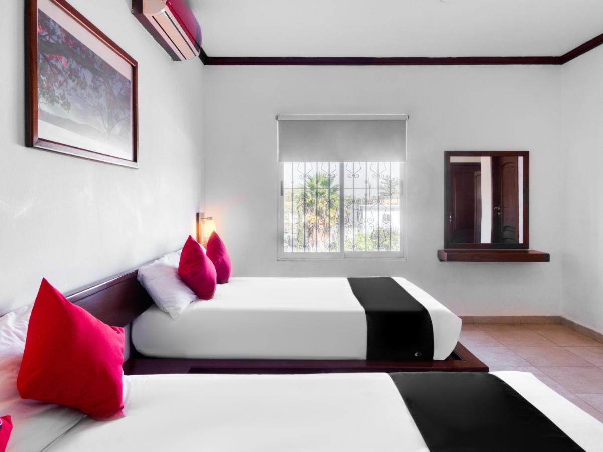 Monte Salerno Hotel & Suites มอนเตโมเรลอส ภายนอก รูปภาพ